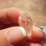 Quartz
2.2 cm x 1 cm wide x 1 cm deep
(Autor: Reelgoodwoman)