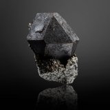 Cafarsite
6 x 4.5 x 5 cm / main crystal: 4.0 cm
(Autor: MIM Museum)