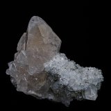 Calcite, Quartz
8.0 x 5.5 cm
(Autor: am mizunaka)