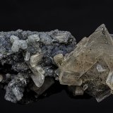 Calcite, Stilbite-Ca, Quartz
10.2 x 4.5 cm
(Autor: am mizunaka)