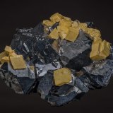 Calcite, Galena
9.6 x 7.7 cm
(Autor: am mizunaka)