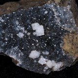 Chabazite, Heulandite-Ca
84xx63x43mm
(Autor: Bergur_E_Sigurdarson)