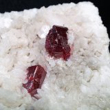 Cinnabar
8.5x5.5x2 cm
(Autor: Joseph DOliveira)