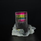 Elbaite, Albite
3.6 x 3.4 cm
(Autor: am mizunaka)