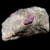 Corundum
Zazafotsy Quarry, Zazafotsy Commune, Fianarantsoa, Ihosy District, Horombe Region, Madagascar
70 mm x 60 mm x 40 mm
(Autor: Dany Mabillard)