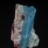 Elbaite (variety cuprian elbaite)
3.1 x 2.3 cm
(Autor: am mizunaka)