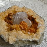 Calcite on Dolomite
geode cavity is about 13 cm, largest calcite is 5.5 cm
(Autor: Bob Harman)