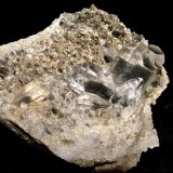 Quartz (Japan Law twin)
specimen is 6.5 cm, largest quartz crystals are 2.5 cm
(Autor: Bob Harman)
