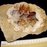 Dolomite on Quartz
Geode cavity is about 11 cm.
(Autor: Bob Harman)