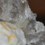 Beryl
Crystal Size: aprox. 3 x 2 x 3 mm
(Autor: Vitomorim)
