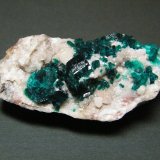 Dioptase on Calcite
60mm x 29mm x 25mm
(Autor: Heimo Hellwig)