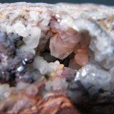 Cuprite and Calcite
123mm x 76mm x 71mm
(Autor: Heimo Hellwig)