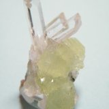 Quartz and Prehnite
15mm x 26mm x 18mm
(Autor: Heimo Hellwig)