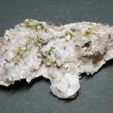 Quartz on Epidote
61mm x 42mm x 23mm
(Autor: Heimo Hellwig)