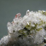 Quartz on Epidote
61mm x 42mm x 23mm
(Autor: Heimo Hellwig)