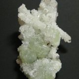 Quartz and Prehnite
38mm x 67mm x 30mm
(Autor: Heimo Hellwig)