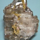 Cerussite and Mimetite
38mm x 54mm x 17mm
(Autor: Heimo Hellwig)