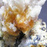 Hyalite on Fluorite
70x90mm
(Autor: Heimo Hellwig)