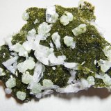Quartz, Prehnite on Epidote
130x80mm
(Autor: Heimo Hellwig)