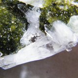 Quartz, Prehnite on Epidote
130x80mm
(Autor: Heimo Hellwig)