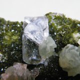 Quartz, Prehnite on Epidote
130x80mm
(Autor: Heimo Hellwig)