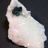 Dioptase on Calcite
40mm x 60mm
(Autor: Heimo Hellwig)