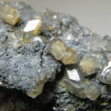 Smithsonite
80mm x 90mm x 35mm
(Autor: Heimo Hellwig)