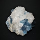 Fluorite and Quartz
60mm x 55mm x 50mm
(Autor: Philippe Durand)