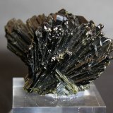 Epidote
60mm x 45mm x 40mm
(Autor: Philippe Durand)
