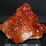 Vanadinite
105mm x 65mm x 55mm
(Autor: Philippe Durand)