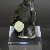 Epidote and Prehnite
60mm x 40mm x 45mm
(Autor: Philippe Durand)
