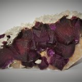 Fluorite and Calcite
95mm x 45mm x 45mm
(Autor: Philippe Durand)