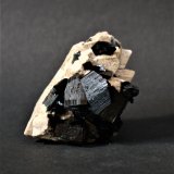 Arfvedsonite and microcline
55mm x 40mm x 40mm
(Autor: Philippe Durand)