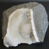 Natrolite
70mm x 50mm x 40mm
(Autor: Philippe Durand)