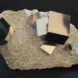 Pyrite
150mm  x 80mm x 60mm
(Autor: Philippe Durand)