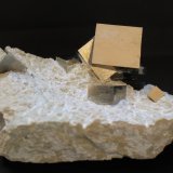Pyrite
150mm  x 80mm x 60mm
(Autor: Philippe Durand)