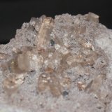 Topaz
80mm x 80mm x 40mm
(Autor: Philippe Durand)