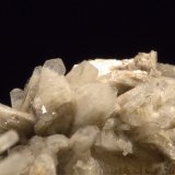 Edingtonite
FOV 15 mm
(Autor: Adrian Pripoae)