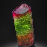 Elbaite
8.3 x 3.3 cm
(Autor: am mizunaka)