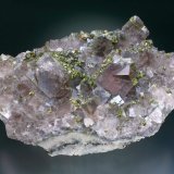 Fluorite, chalcopyrite, and barite
14x9x6 cm
(Autor: Jesse Fisher)