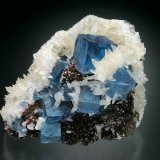 Fluorite, Sphalerite, and Calcite
8x7x6 cm overall size
(Autor: Jesse Fisher)