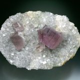 Fluorite on Baryte
14x10x3 cm
(Autor: Jesse Fisher)