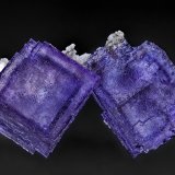 Fluorite, Dolomite
7.1 x 4.7 cm
(Autor: am mizunaka)