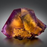 Fluorite
16 x 13 x 11 cm / main crystal: 11 cm
(Autor: MIM Museum)