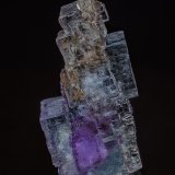 Fluorite
5.1 x 3.7 x 3.1 cm
(Autor: am mizunaka)
