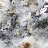 _Close up of another area with unidentified  minerals.
(Autor: am mizunaka)