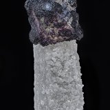 Fluorite, Quartz
9.1 x 3.3 cm
(Autor: am mizunaka)