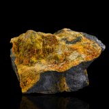 Fourmarierite on Uraninite
6.5 x 4.5 x 5 cm / main crystal: 1.3 cm
(Autor: MIM Museum)