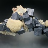 Galena and Calcite
18x8x6 cm overall size
(Autor: Jesse Fisher)
