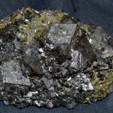 Andradite
13x11x4 cm
(Autor: Joseph DOliveira)